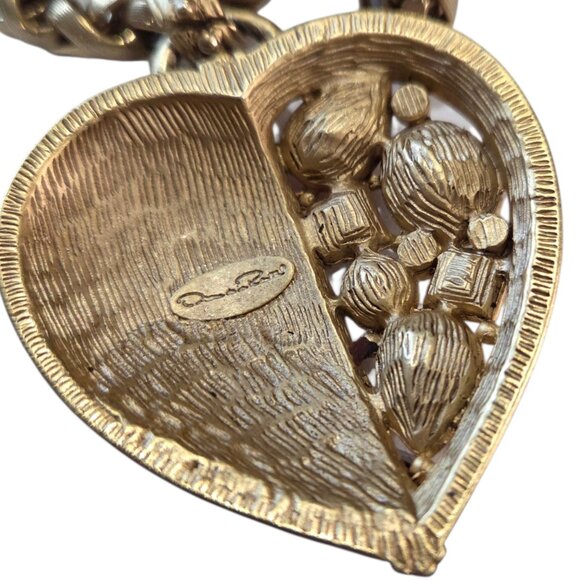 OSCAR de LA RENTA Chunky Crystal Heart 36" Wheat Chain Toggle Statement Necklace - Picture 5 of 6